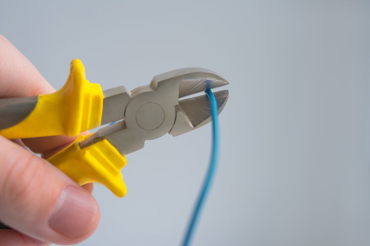 Cutting Wire with Pliers